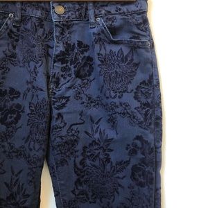 Zara mid-rise floral pattern dark wash skinny jeans, US 2